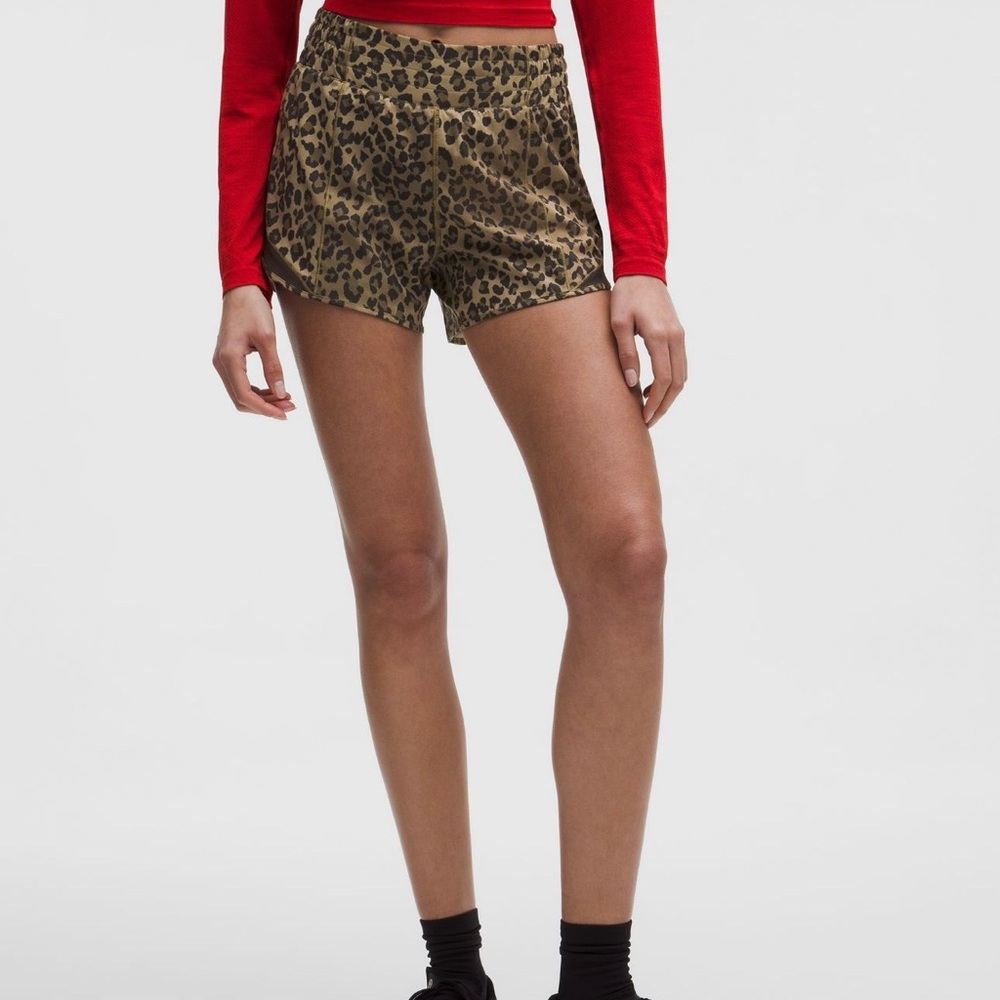 Lululemon Hotty Hot high rise lined shorts 4”True Leopard size 2-4-6-8-12-14 NWT